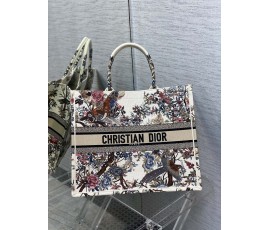 디올 DIOR BOOK 북 토트 백